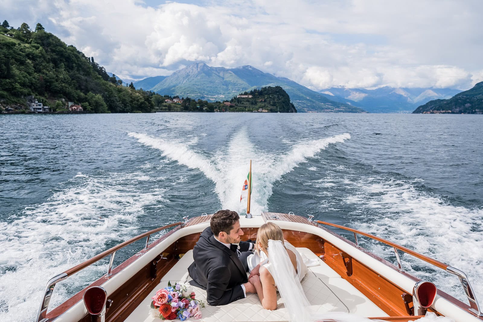 How to plan a wedding abroad - the 3 main options outlined here | Image of wedding planned by Casa Collina Events Wedding Planner Italy