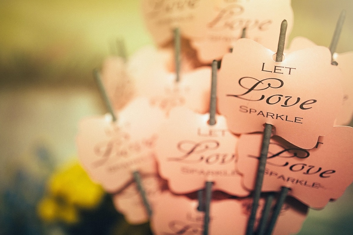 Cheap Wedding Abroad | DIY Craft Ideas