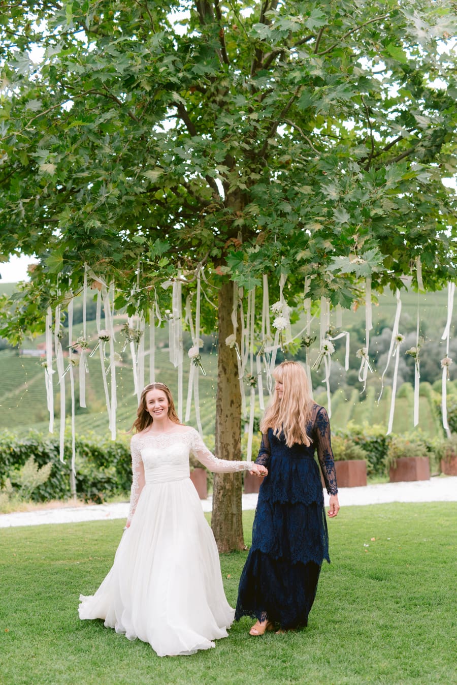 Elise & Anders Destination Wedding in La Morra Piedmont, Italy | Extraordinary Weddings by Barbara Gourdain | Marta Guenzi Photography