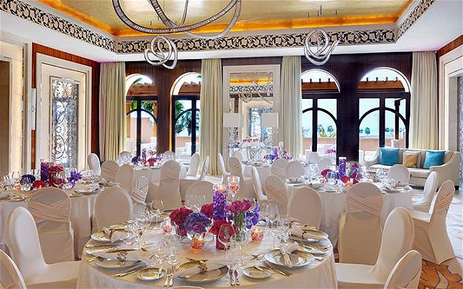 Wedding in Dubai & the UAE // Save the Date Wedding Planning Agency