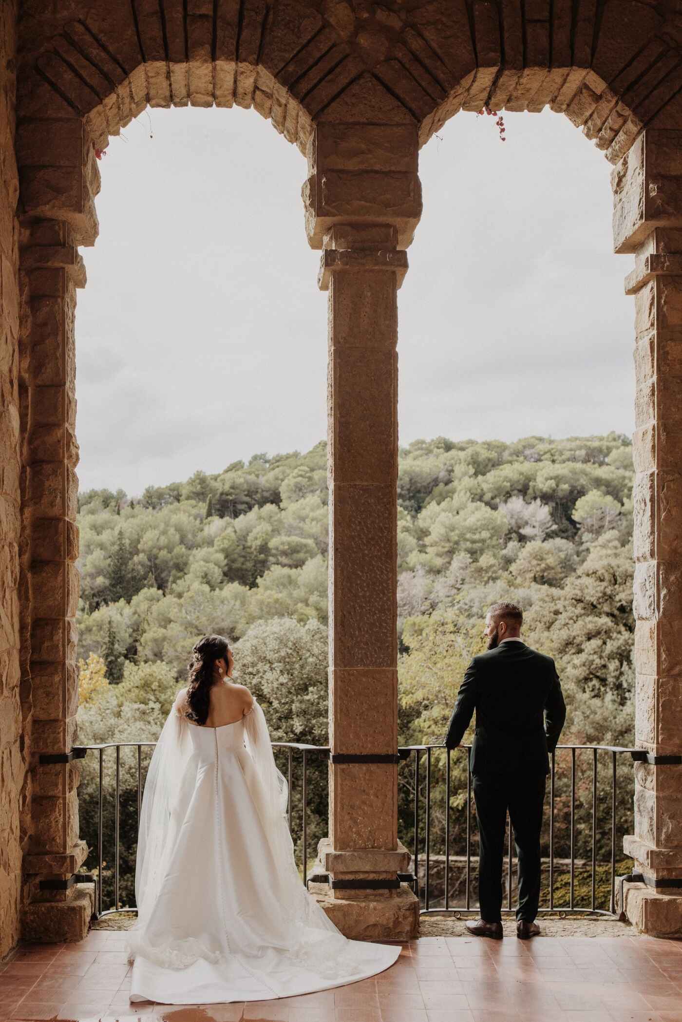 What does it Cost to het married in Spain? Sora and Sebastian Wedding at La Baronia. Barcelona | Planned by Barcelona Brides | Photography Ivan Caster