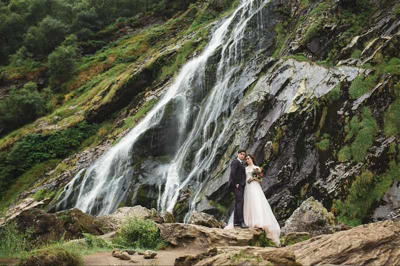 Small Intimate Wedding Abroad Destination Mini Guide by Amulet Weddings | Cat Lane Photography