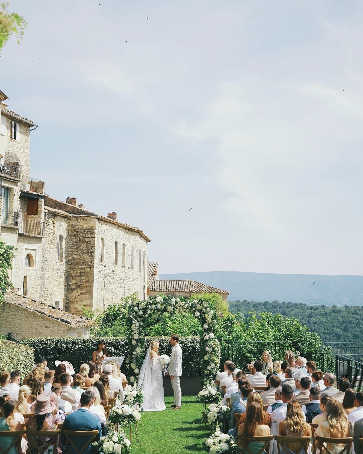 Wedding Celebrants in France - Unique Ceremonies