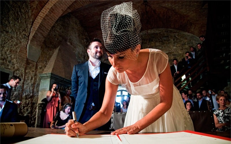 Wedding Abroad Legal Requirements - Overview of the documentation required // Sam & Melita's Destination Wedding in Italy // Wedding Planner Event Angels & The Tuscan Wedding // Photography by biancaw.com