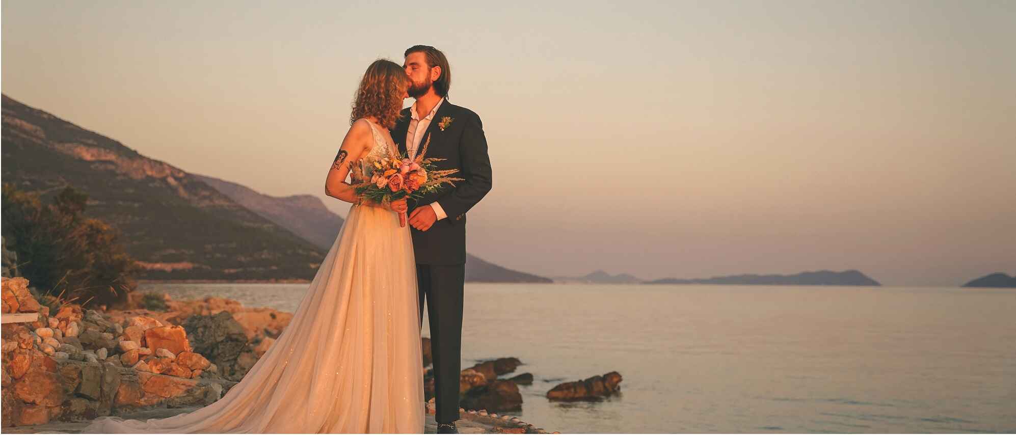 Wedding Abroad Prices | A Guideline to Ceremony Costs Around the Globe