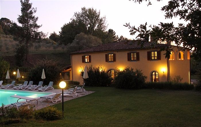 Wedding Holiday Villa // Italy Italian Weddings // Villa San Luigi